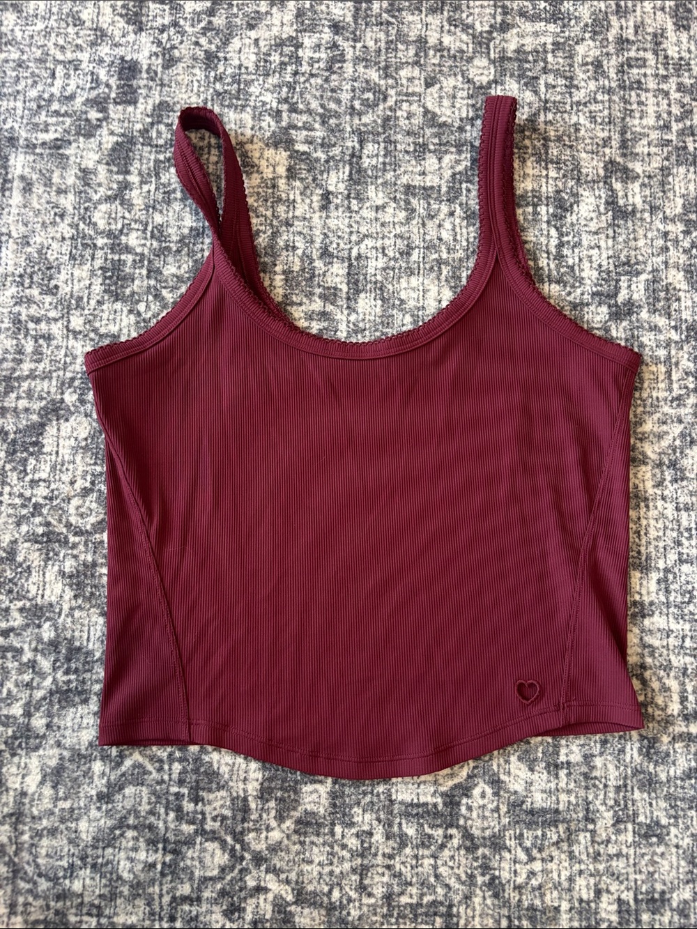 Lululemon Women’s Nulu Ribbed Cropped Heart Tank Top - size M - burgundy bay